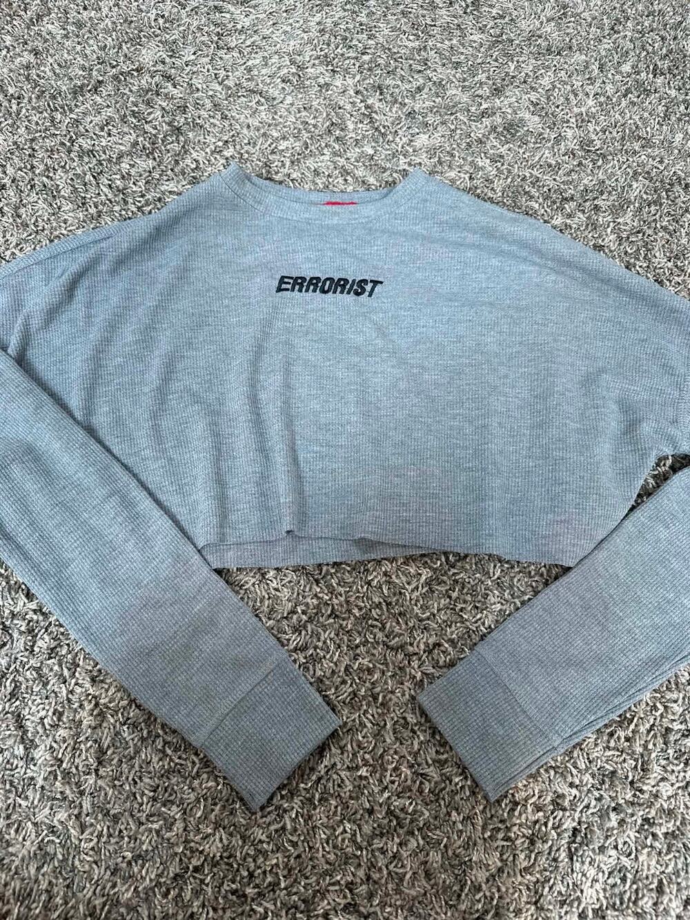 Stylish Longsleeve Crop Top - Chic & Versatile Wardrobe Essential fit xs